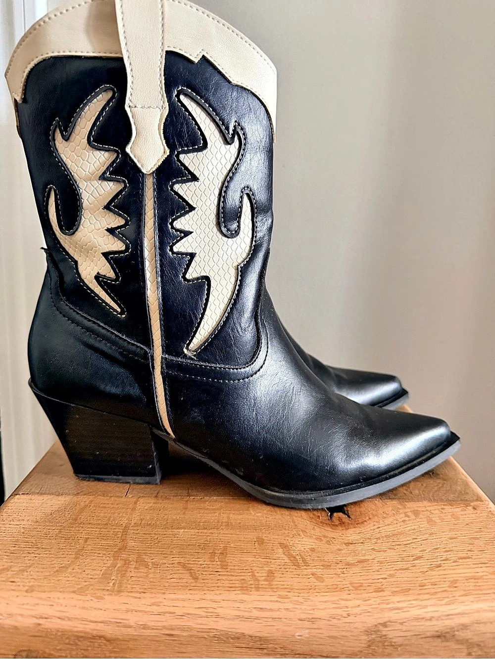 Leather Pointed-Toe Heeled Boots in Black & Cream